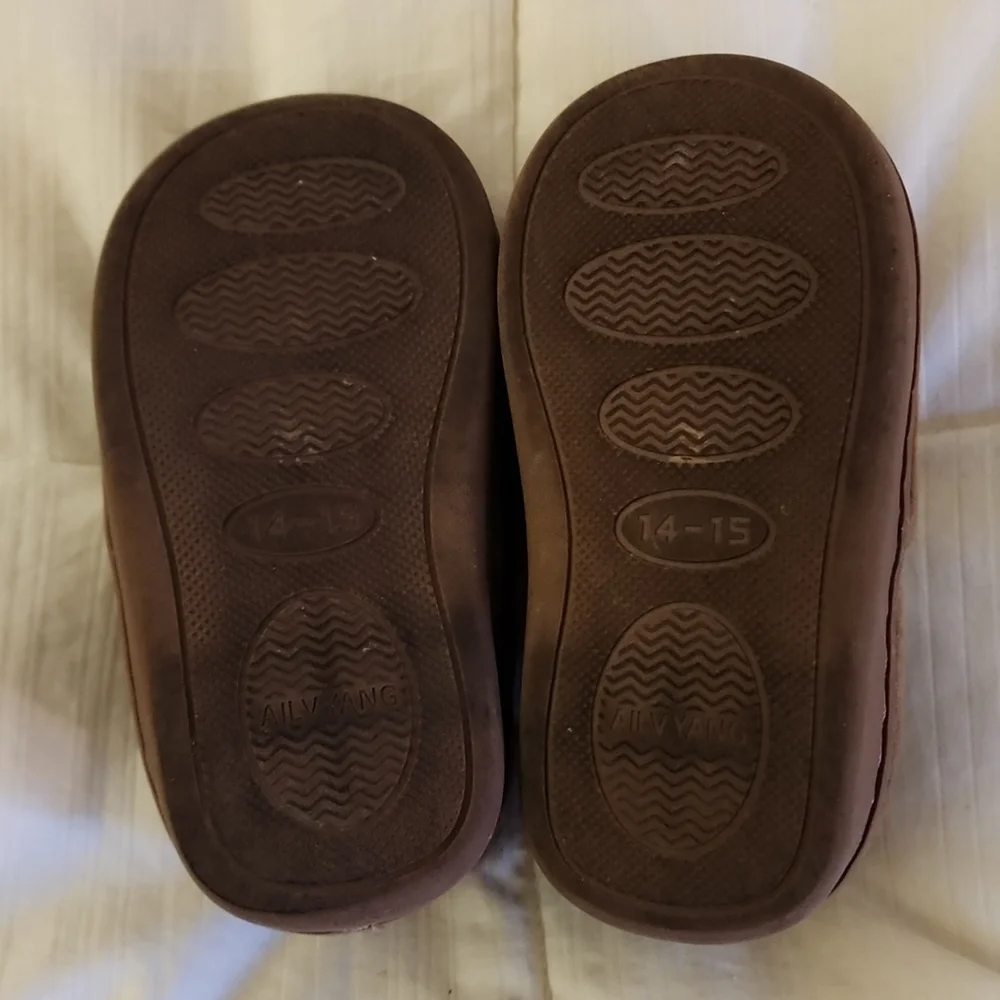 Ailvyang Dump Truck Slippers Brown Size 14